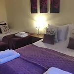 Bed & Breakfast The Black Bull 3*