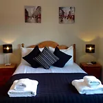 The Black Bull Bed & Breakfast 3*