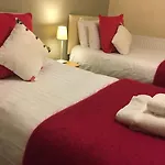 The Black Bull Bed & Breakfast 3*